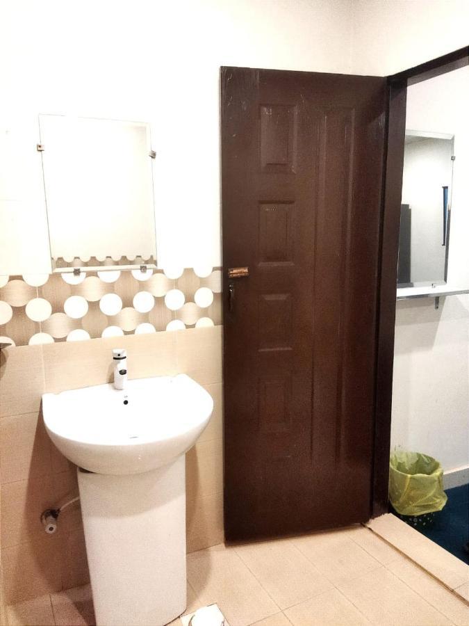 Hotel Royal Sweet Lahore Buitenkant foto