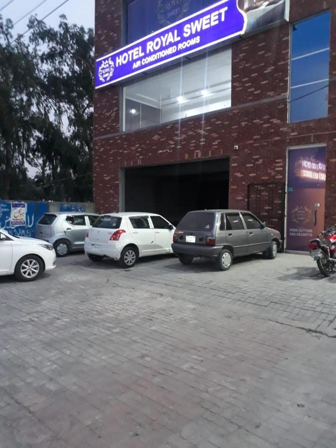 Hotel Royal Sweet Lahore Buitenkant foto