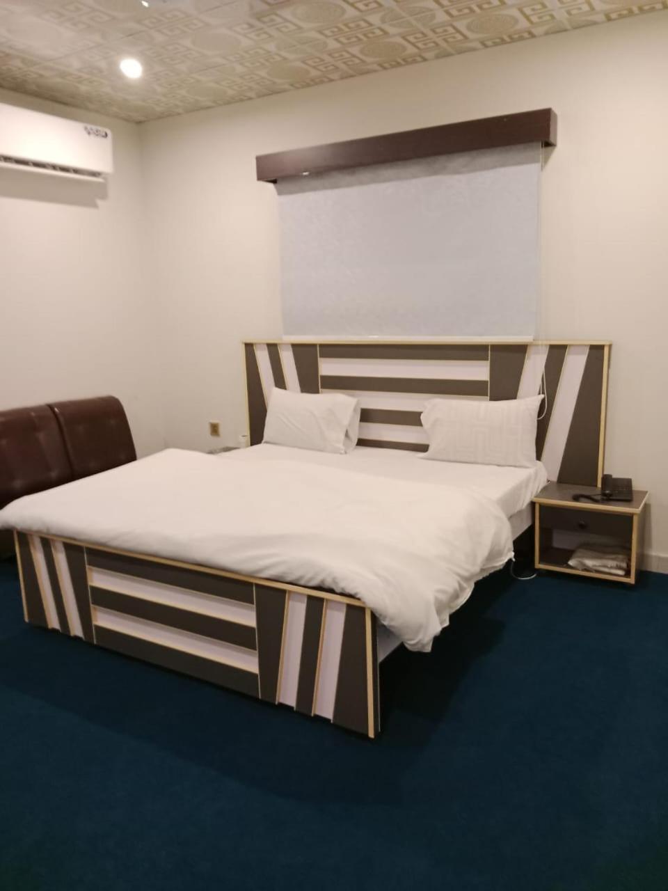 Hotel Royal Sweet Lahore Buitenkant foto
